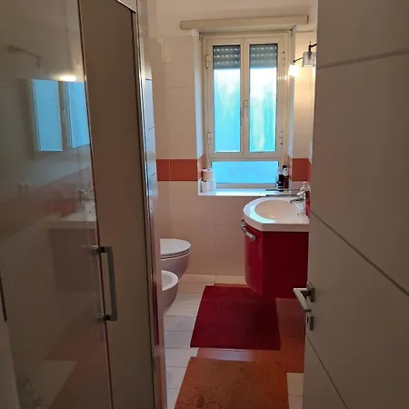 Leonardo's Apartament *